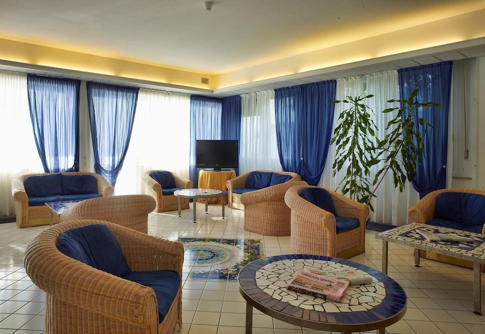 Best Western Hotel Acqua Novella سبوتورنو المظهر الخارجي الصورة
